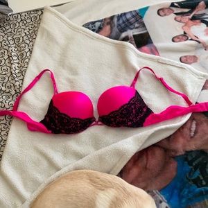 Victoria’s Secret Miraculous Plunge Bra 36A